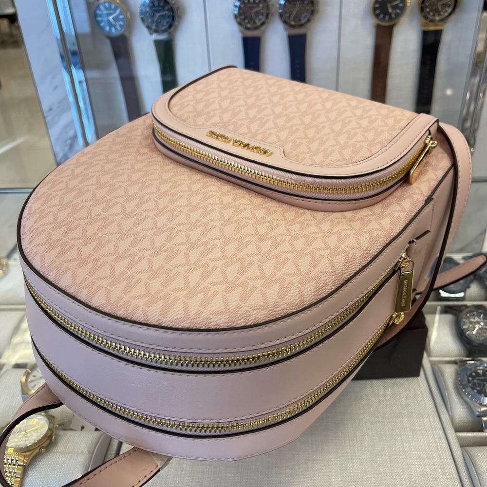 MICHAEL KORS Jaycee Medium Signature Logo Backpack
POWDER BLUSH
NWT - Picture 13 of 16